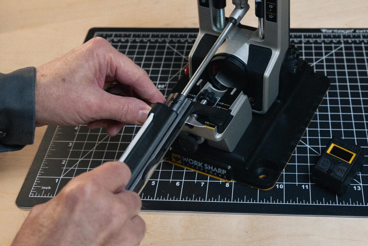 Professional Knife Sharpening - Sharpen small knives