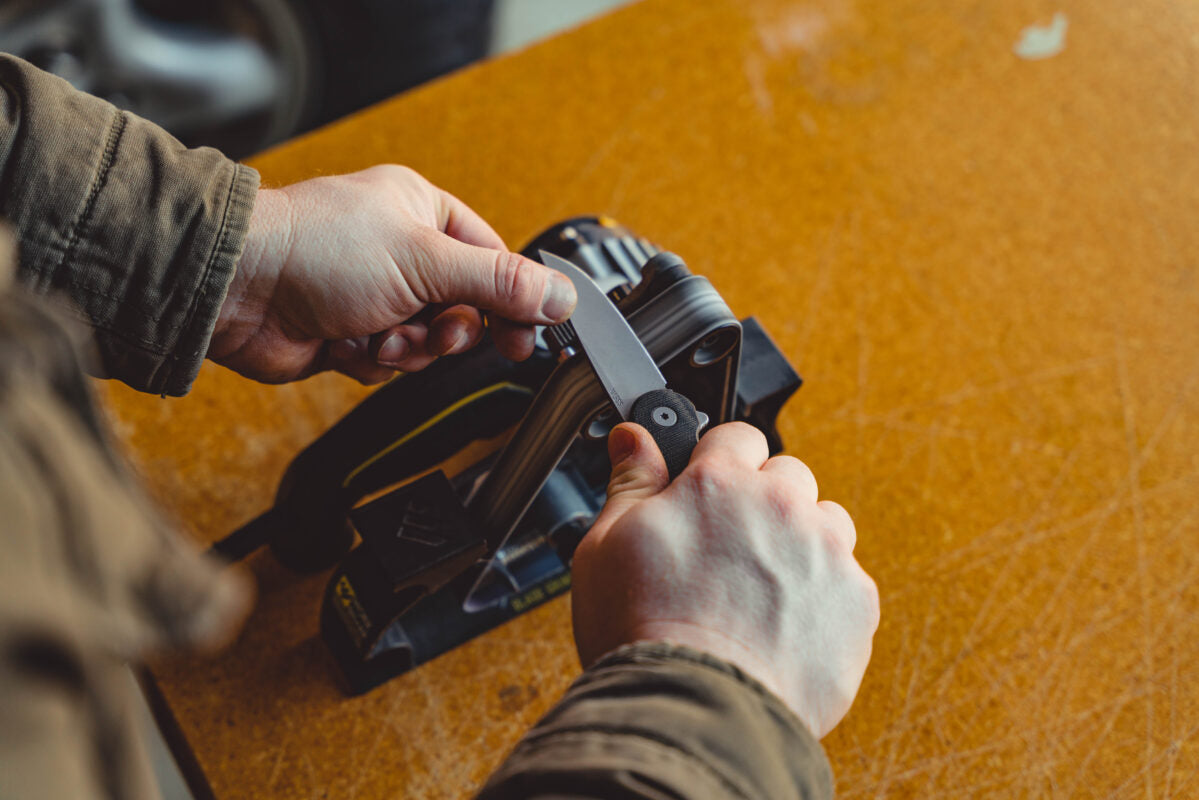 sharpening knife with work sharp tools ken onion elite sharpening system